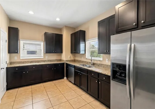 Photo 3 of Townhouse for sale at 3629 Bay Hts Way, Tampa, FL 33611 | MLS# O6441824 | Listing updated on 2026-09-23