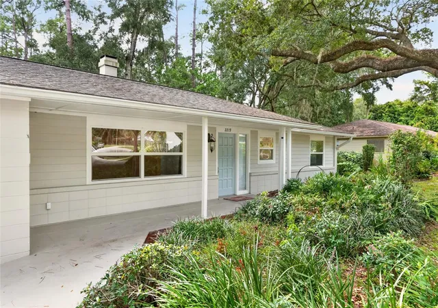Photo 3 of Single family home for sale at 2219 Nw 17th Avenue, Gainesville, FL 32605 | MLS# GC543521 | Listing updated on 2026-09-22