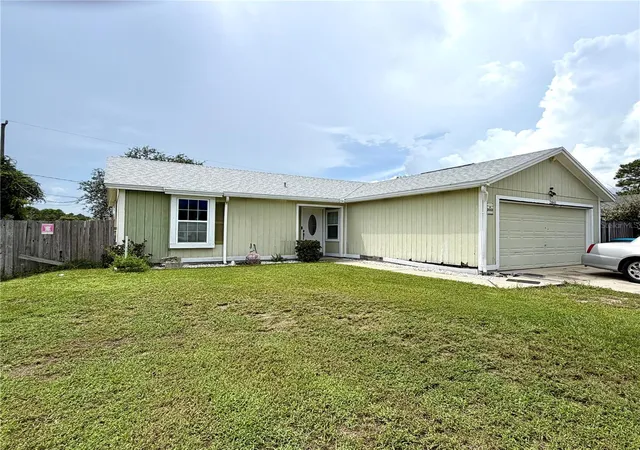 Photo 1 of Single family home for sale at 2861 Fifer Dr, Deltona, FL 32738 | MLS# R4911998 | Listing updated on 2026-09-15