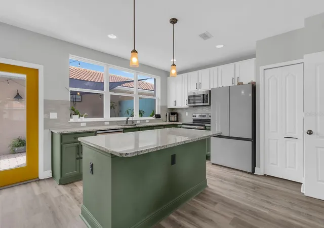 Photo 4 of Townhouse for sale at 3113 Via Otero Dr, Kissimmee, FL 34744 | MLS# O6441843 | Listing updated on 2026-09-17