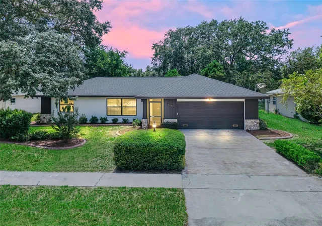 Photo 1 of Single family home for sale at 15090 Sw 38th Circle, Ocala, FL 34473 | MLS# OM732283 | Listing updated on 2026-10-19