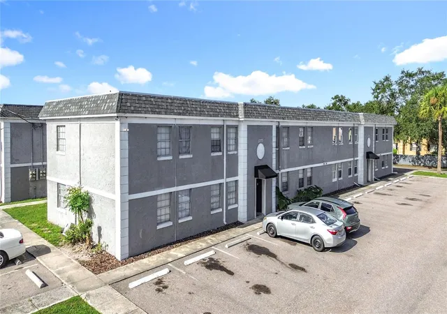 Photo 2 of Condo for sale at 2777 L B Mcleod Rd #2777, Orlando, FL 32805 | MLS# O6441850 | Listing updated on 2026-09-15