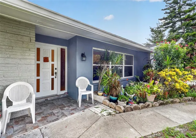 Photo 2 of Single family home for sale at 1158 Overcash Dr, Dunedin, FL 34698 | MLS# TB8548690 | Listing updated on 2026-10-01