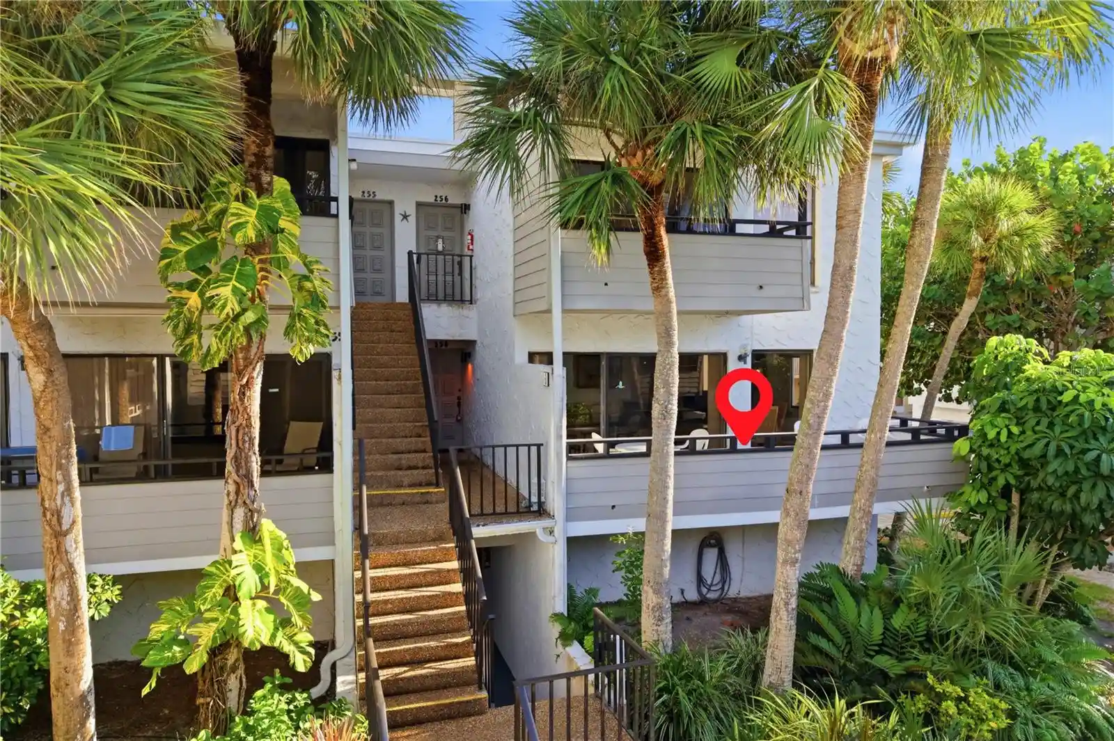 Listing Photo 2 - Condo for sale in 1555 Tarpon Ctr Dr located at 1555 Tarpon Ctr Dr, Venice, FL 34285 - Unit #156