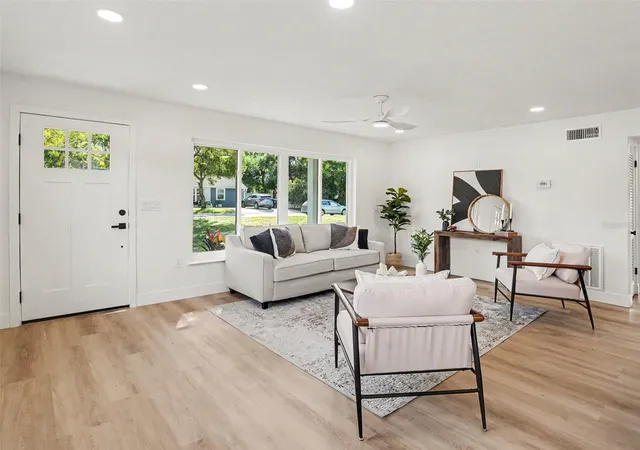 Photo 1 of Single family home for sale at 2400 Rest Hvn Ave, Orlando, FL 32806 | MLS# O6441862 | Listing updated on 2026-10-28