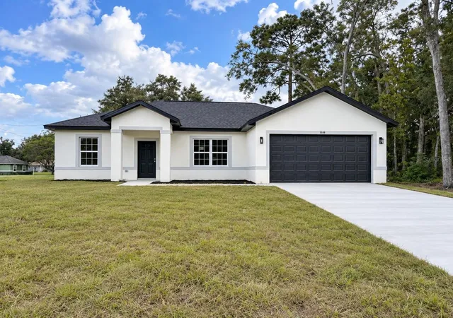 Single family home for sale at 5500 Pecan Rd, Ocala, FL 34472 | MLS# OM732289 | Listing updated on 2026-09-18