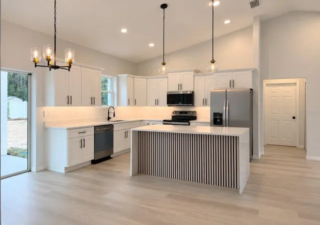Photo 1 of Single family home for sale at 5500 Pecan Rd, Ocala, FL 34472 | MLS# OM732289 | Listing updated on 2026-09-18
