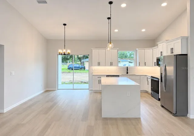 Photo 2 of Single family home for sale at 5500 Pecan Rd, Ocala, FL 34472 | MLS# OM732289 | Listing updated on 2026-09-18