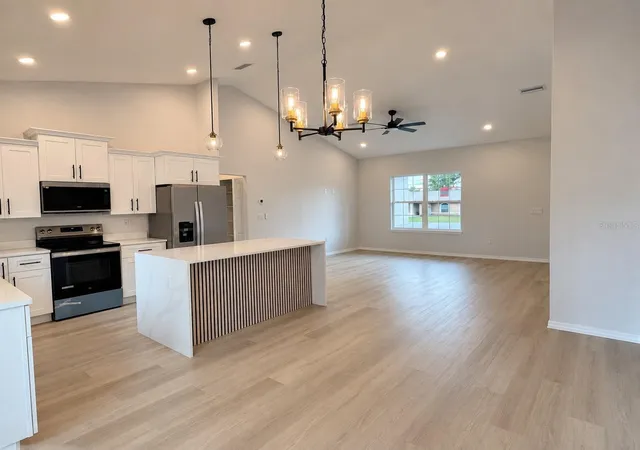 Photo 3 of Single family home for sale at 5500 Pecan Rd, Ocala, FL 34472 | MLS# OM732289 | Listing updated on 2026-09-18