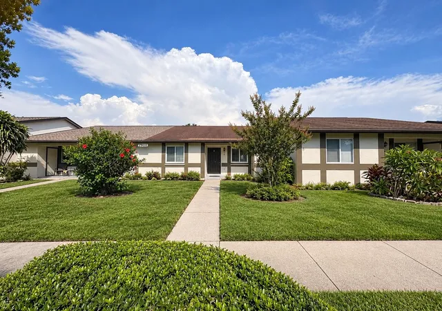 Photo 1 of Single family home for sale at 2900 Grovewood Blvd E #C, Palm Harbor, FL 34683 | MLS# TB8548699 | Listing updated on 2026-09-19