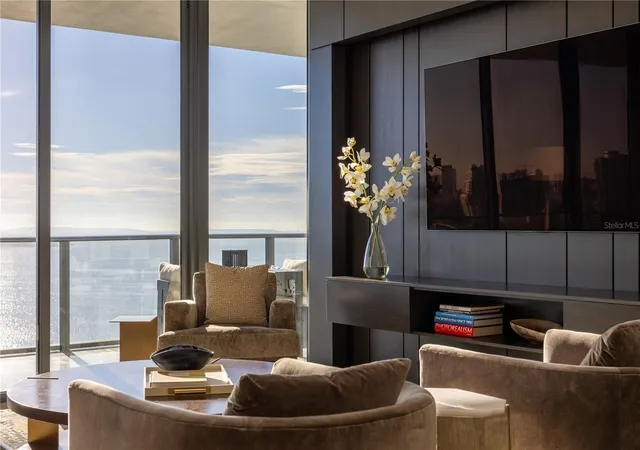 Photo 2 of Condo for sale at 3101 Bayshore Blvd #1503, Tampa, FL 33629 | MLS# TB8548706 | Listing updated on 2026-10-21