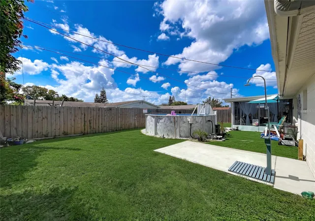 Photo 4 of Single family home for sale at 3748 Redwood Dr, Holiday, FL 34691 | MLS# W7889528 | Listing updated on 2026-10-05