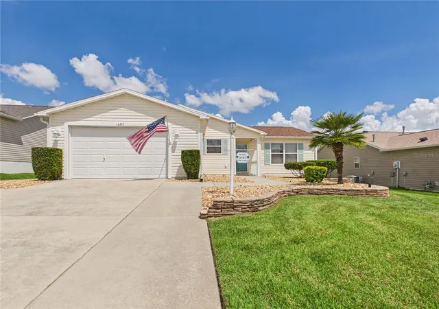 Photo 2 of Sale Pending at 1693 Banberry Run, Lady Lake, FL 32162 | MLS# G5117807 | Listing updated on 2026-09-28