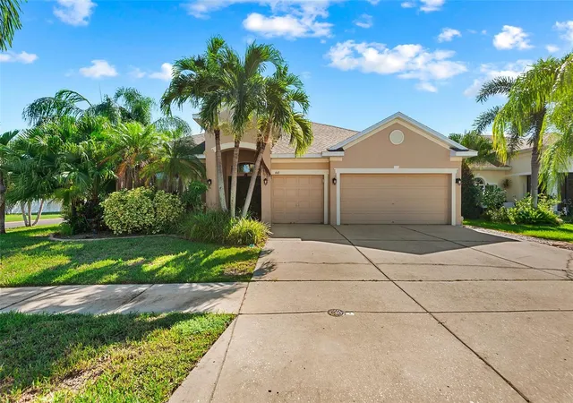 Photo 1 of Single family home for sale at 443 York Dale Dr, Ruskin, FL 33570 | MLS# TB8548718 | Listing updated on 2026-10-10