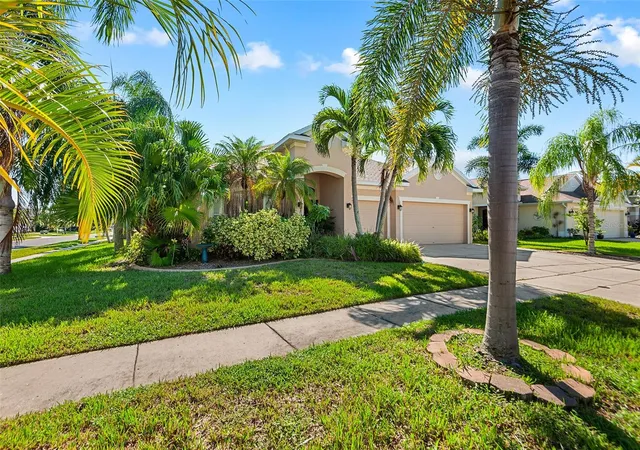 Photo 2 of Single family home for sale at 443 York Dale Dr, Ruskin, FL 33570 | MLS# TB8548718 | Listing updated on 2026-10-10