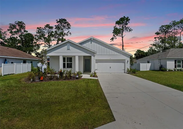 Photo 1 of Single family home for sale at 17 Birchwood Pl, Palm Coast, FL 32137 | MLS# FC321458 | Listing updated on 2026-10-06