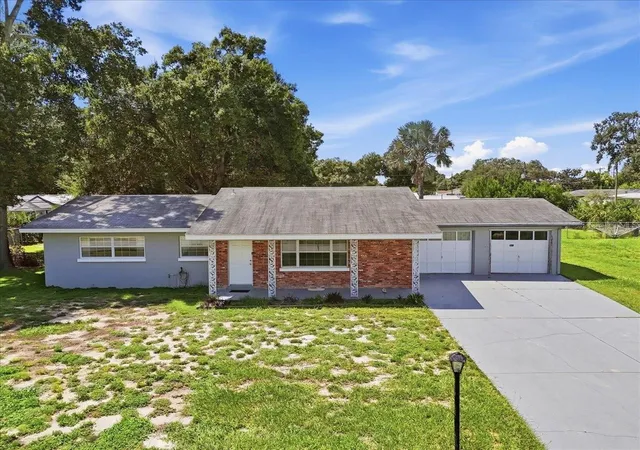 Photo 3 of Single family home for sale at 1945 8th Street Se, Winter Haven, FL 33880 | MLS# P4939891 | Listing updated on 2026-09-17