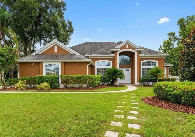Photo 2 of Sale Pending at 6839 Hidden Glade Pl, Sanford, FL 32771 | MLS# O6441906 | Listing updated on 2026-10-09