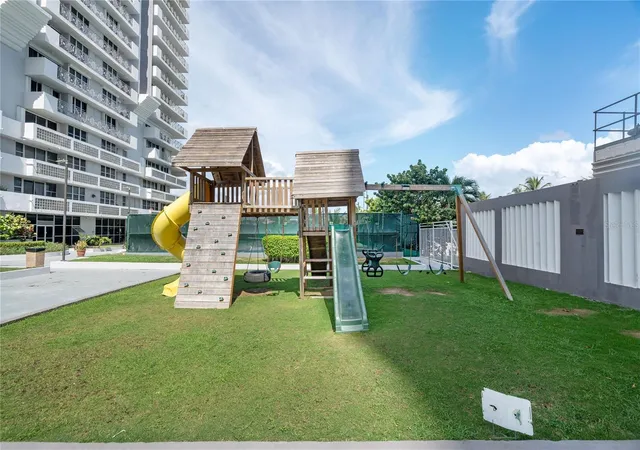 Photo 2 of Condo for sale at Pr187 Ave Isla Verde #602, Carolina, PR 00979 | MLS# PR9124182 | Listing updated on 2026-09-25