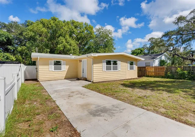 Photo 3 of Single family home for sale at 2017 N Betty Ln, Clearwater, FL 33755 | MLS# TB8548748 | Listing updated on 2026-09-21