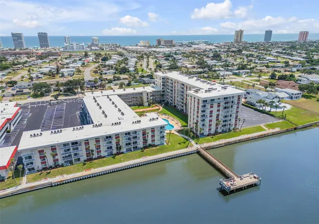 Listing Photo 5 - Condo for sale in building located at 2711 N Halifax Ave W, DAYTONA BEACH, FL 32118 - Unit #791