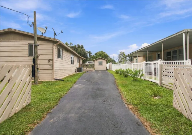 Photo 2 of Manufactured home for sale at 14934 Douglas St, Dade City, FL 33525 | MLS# TB8548757 | Listing updated on 2026-09-22