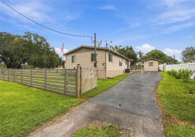 Photo 3 of Manufactured home for sale at 14934 Douglas St, Dade City, FL 33525 | MLS# TB8548757 | Listing updated on 2026-09-22