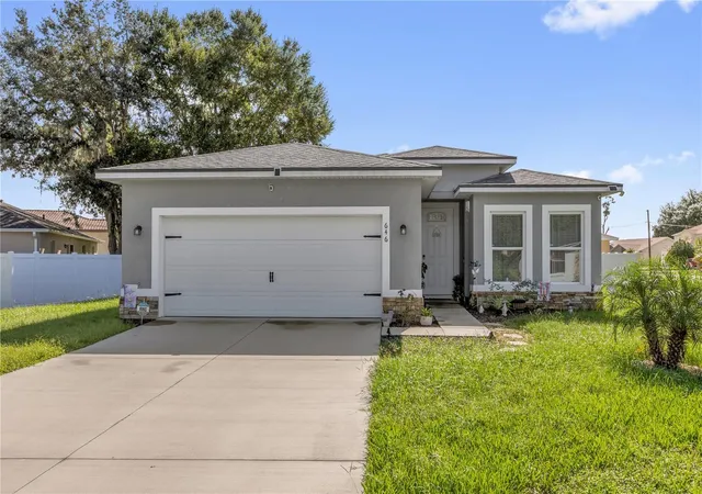 Photo 1 of Single family home for sale at 646 Bear Ct, Kissimmee, FL 34759 | MLS# O6441911 | Listing updated on 2026-10-20