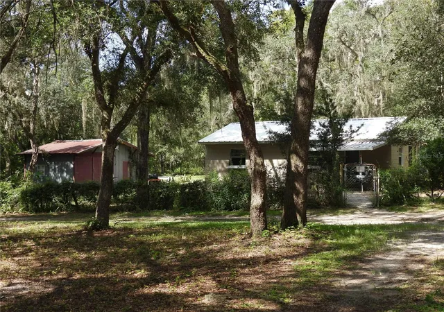 Photo 3 of Single family home for sale at 12214 Se 112th Avenue Rd, Belleview, FL 34420 | MLS# OM732302 | Listing updated on 2026-09-16