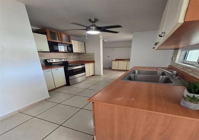 Photo 2 of Single family home for sale at K-13 Yunes St Palacios Del Rio I, Toa Alta, PR 00953 | MLS# PR9124184 | Listing updated on 2026-09-28