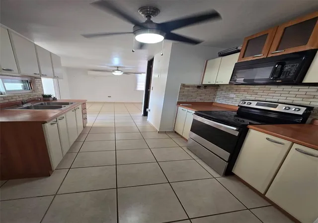 Photo 3 of Single family home for sale at K-13 Yunes St Palacios Del Rio I, Toa Alta, PR 00953 | MLS# PR9124184 | Listing updated on 2026-09-28