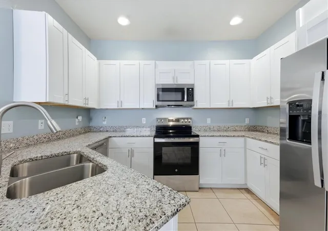 Photo 3 of Single family home for sale at 11954 Tempest Harbor Loop, Venice, FL 34292 | MLS# A4706151 | Listing updated on 2026-10-20