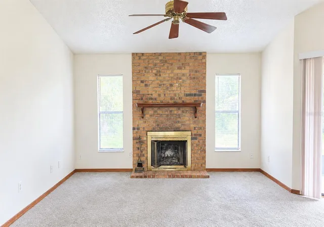 Photo 2 of Sale Pending at 2585 Derby Dr, Deltona, FL 32738 | MLS# V4951293 | Listing updated on 2026-09-25