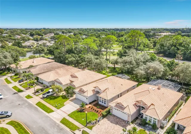 Photo 2 of Single family home for sale at 433 Fenwick Ct, Debary, FL 32713 | MLS# V4951294 | Listing updated on 2026-09-23