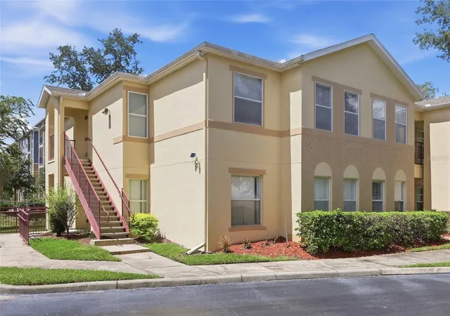 Photo 3 of Condo for sale at 2718 Clb Cortile Cir #B, Kissimmee, FL 34746 | MLS# O6441929 | Listing updated on 2026-09-16