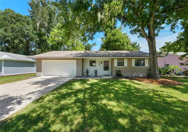 Photo 1 of Single family home for sale at 1009 Indian Oaks W, Daytona Beach, FL 32117 | MLS# V4951295 | Listing updated on 2026-09-19