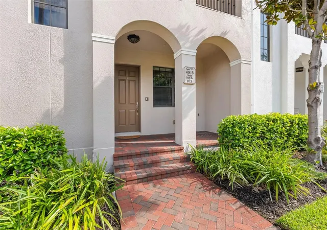 Photo 3 of Townhouse for sale at 4815 Yacht Clb Dr #103, Tampa, FL 33616 | MLS# TB8548775 | Listing updated on 2026-10-01