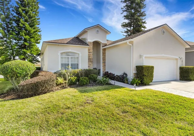 Photo 1 of Single family home for sale at 2617 Hickory View Loop, Lakeland, FL 33813 | MLS# L4965082 | Listing updated on 2026-10-07