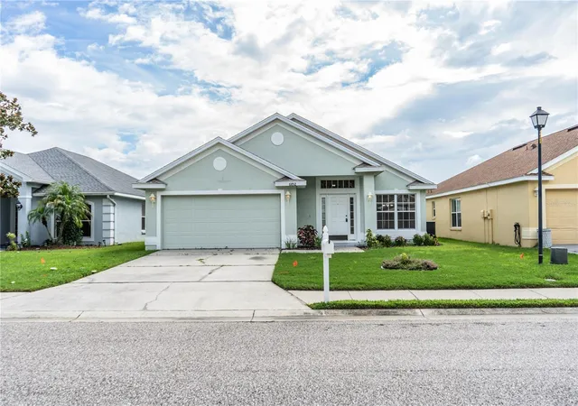 Photo 2 of Sale Pending at 6852 Shadowcast Ln, Lakeland, FL 33813 | MLS# L4965083 | Listing updated on 2026-09-22