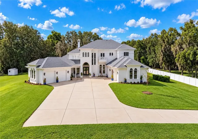 Photo 2 of Mansion for sale at 1725 Se 47th Avenue, Ocala, FL 34471 | MLS# OM732307 | Listing updated on 2026-09-25
