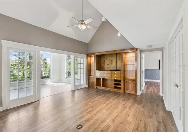 Photo 2 of Single family home for sale at 2083 Eagles Rest Ct, Apopka, FL 32712 | MLS# O6441940 | Listing updated on 2026-09-18
