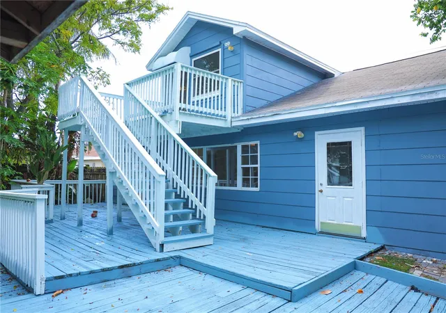Photo 2 of Single family home for sale at 1655 Drew St, Clearwater, FL 33755 | MLS# W7889540 | Listing updated on 2026-10-05