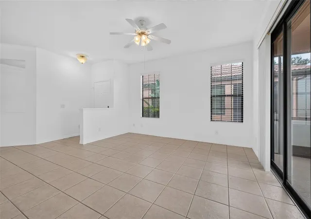 Photo 4 of House for sale at 125 Shell Fls Dr, Apollo Beach, FL 33572 | MLS# TB8548788 | Listing updated on 2026-10-06