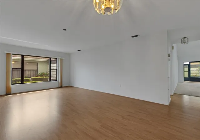 Photo 3 of Single family home for sale at 4465 Atwood Cay Cir #12, Sarasota, FL 34233 | MLS# A4706156 | Listing updated on 2026-09-19