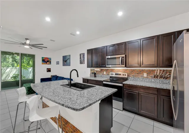 Photo 3 of Townhouse for sale at 3209 Pleasant Willow Ct, Brandon, FL 33511 | MLS# TB8548792 | Listing updated on 2026-09-20