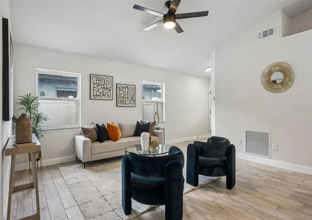 Photo 3 of Single family home for sale at 1320 Oak Grv Ct, Kissimmee, FL 34744 | MLS# O6441949 | Listing updated on 2026-09-16