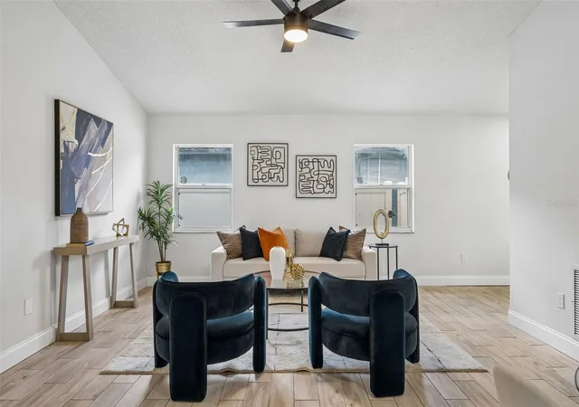 Photo 4 of Single family home for sale at 1320 Oak Grv Ct, Kissimmee, FL 34744 | MLS# O6441949 | Listing updated on 2026-09-16