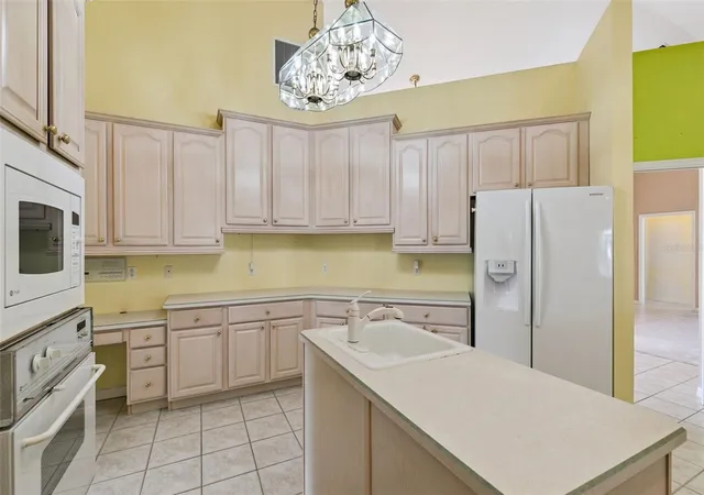 Photo 3 of Single family home for sale at 4325 Farrell Ln, Orlando, FL 32812 | MLS# O6441953 | Listing updated on 2026-09-17