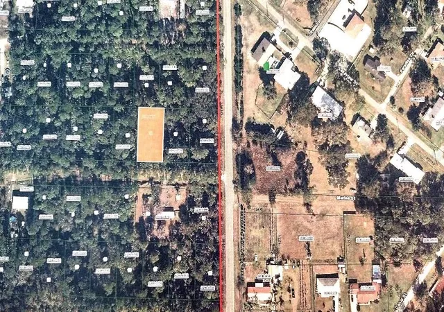 Photo 3 of Land for sale at 104 Grand Ave, Crescent City, FL 32112 | MLS# FC321461 | Listing updated on 2026-09-16