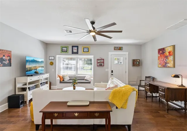 Photo 3 of Single family home for sale at 325 W Newell St, Winter Garden, FL 34787 | MLS# O6441955 | Listing updated on 2026-10-12